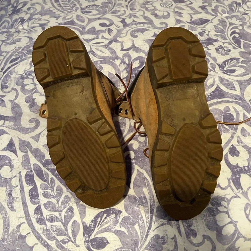 Timberlands - Picture 3 of 3